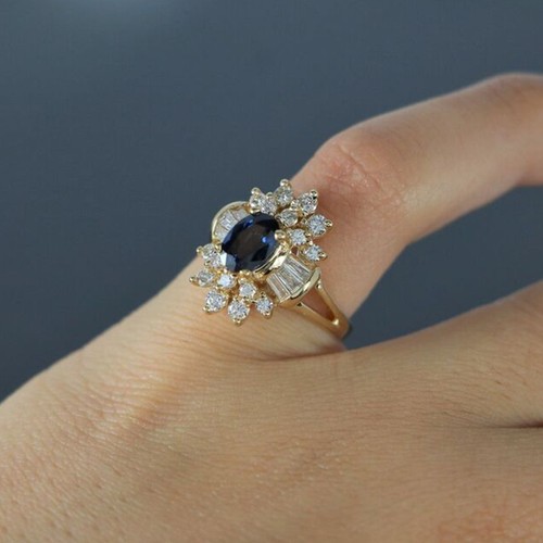 Oval cut blue - ct,