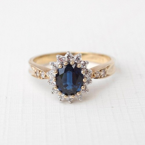 Oval cut blue sapphire - oval,