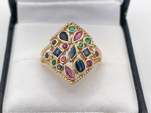 9ct gold ruby - ruby,, sapphire