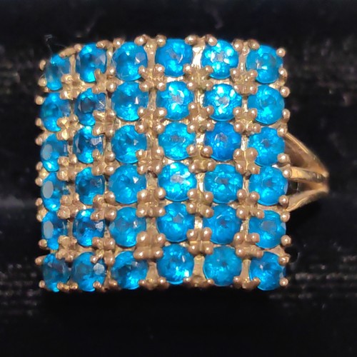 9ct 375 gold blue stone - 375,