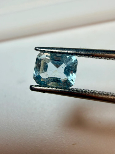 Natural aquamarine blue - natural,