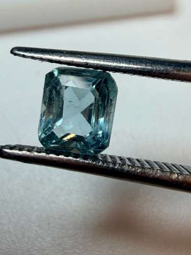 Natural aquamarine blue - natural,