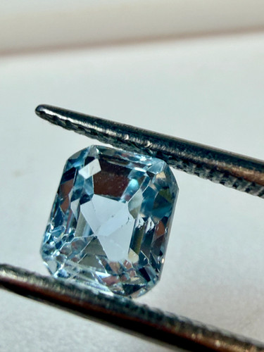 Natural aquamarine blue - natural,