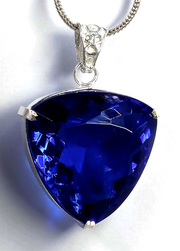 Natural blue sapphire - natural,