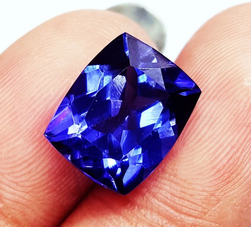 Natural blue tanzanite - blue,