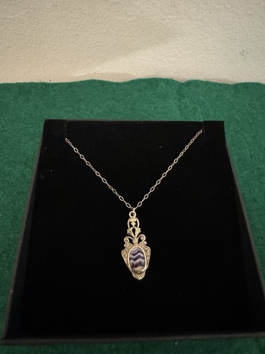 Gorgeous 9ct yellow gold