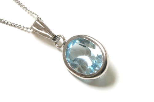 9ct white gold blue - white,