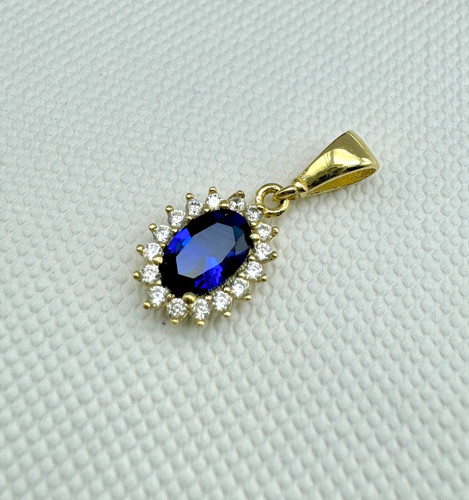 Solid 9ct yellow gold - solid,